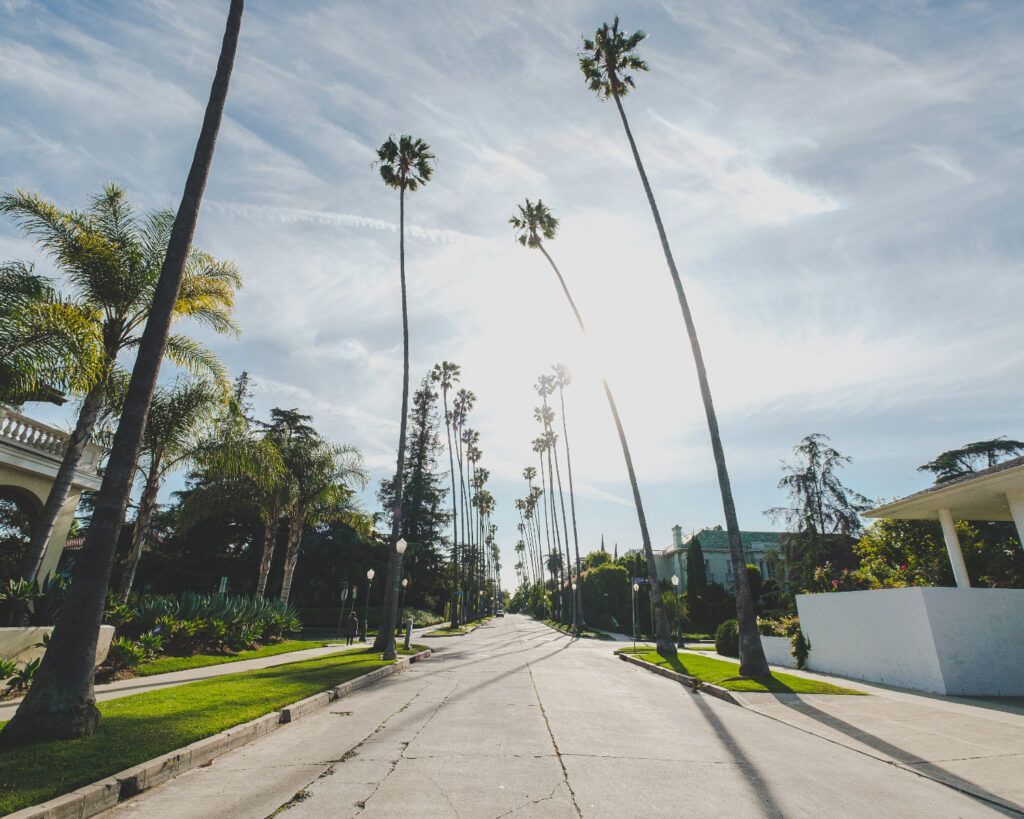 Hancock Park Luxury Real Estate – Iconic Palm-Lined Streets And Exclusive Homes In One Of Los Angeles’ Most Prestigious Neighborhoods.